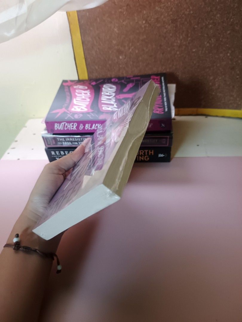 All your perfect UK (Category: Storybooks) located in Cebu City. Submitted by evelyn.law (Listing ID 1446771031, Image 2). Description: ‎🍏Message me for condition ‎ ‎🍎MOP (Payment first) ‎Maya, CashG, or bank transfer ‎ ‎🍏MOD ‎SPX or J&T ‎(Buyer should shoulder the SF) ‎📍Cebu City.