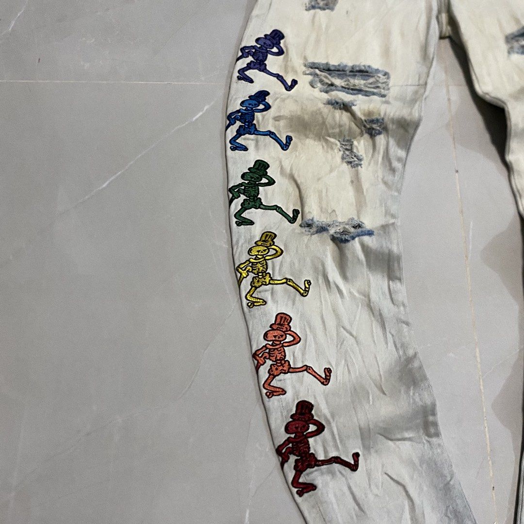 Amiri Grateful Dead Skeleton Embroidery Jeans (Category: Jeans) located in Tagaytay City. Submitted by grayl_thrift (Listing ID 1446786137, Image 2). Description: .