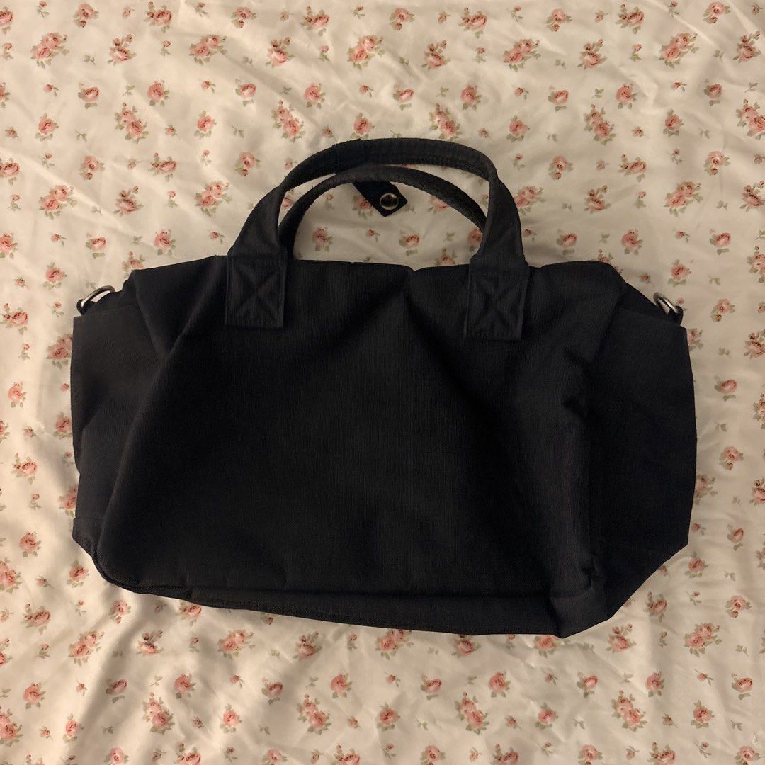 Anello Dark Blue Boston Square 2 Way Canvas Shoulder Bag Regular Size (Category: Cross-body Bags) located in Antipolo. Submitted by missythings (Listing ID 1446854482, Image 3). Description: .