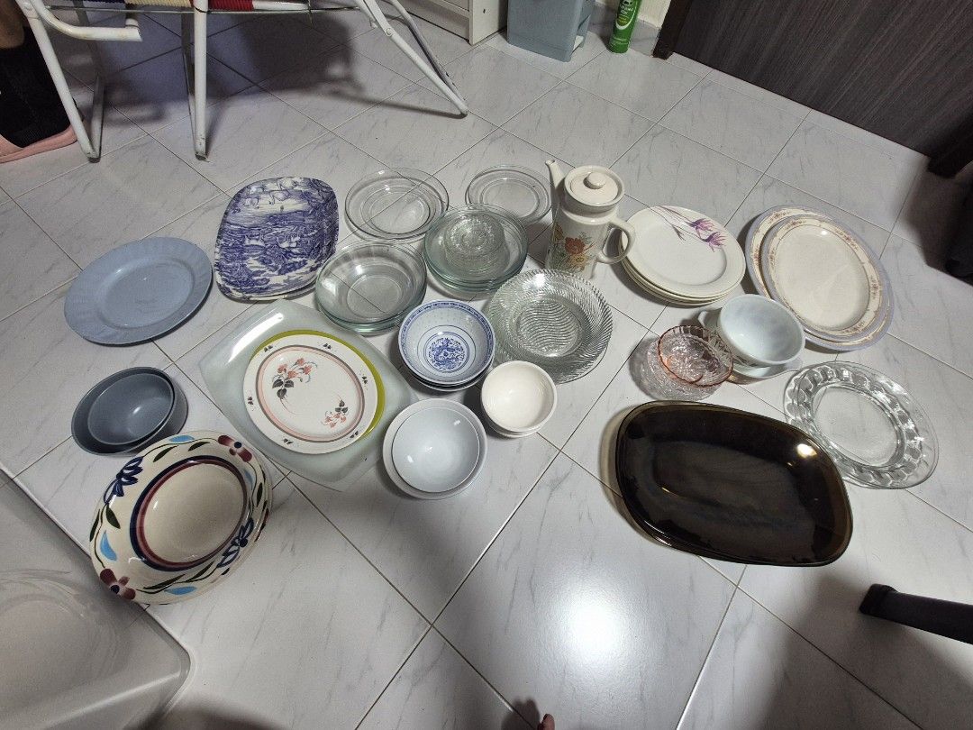 Assorted Plates, Bowls, Teapot, and Mugs - Kitchenware Bundle496625825843793922