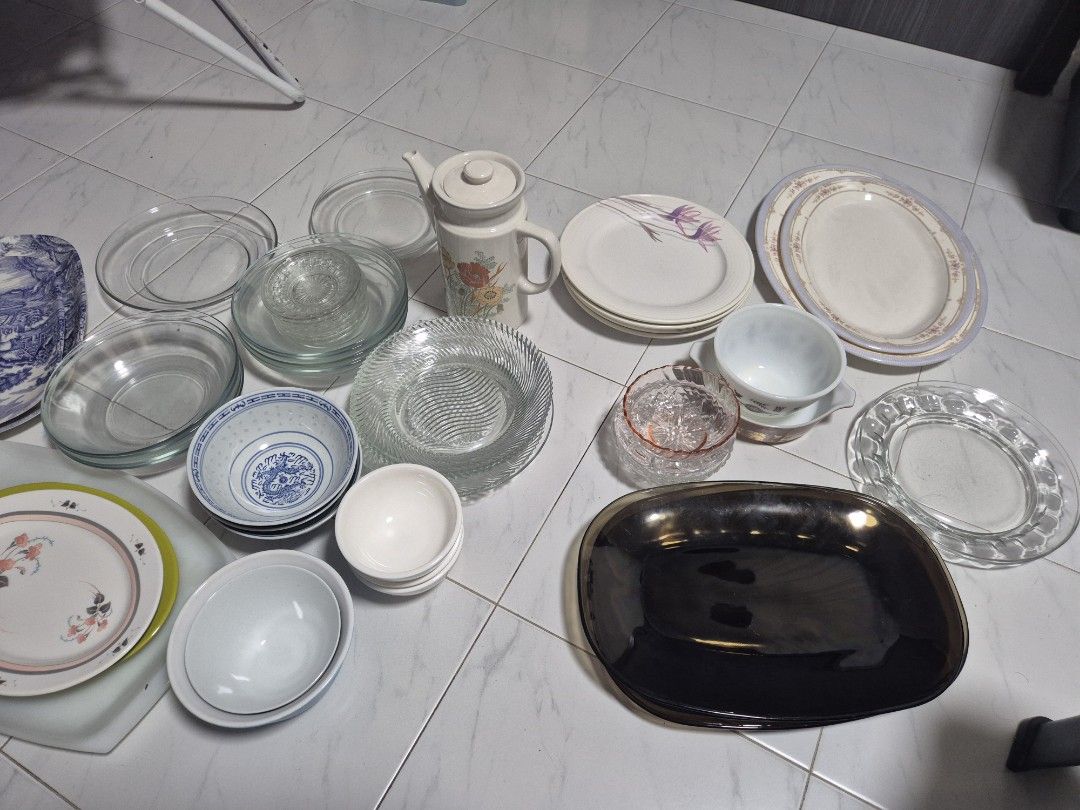 Assorted Plates, Bowls, Teapot, and Mugs - Kitchenware Bundle496625825843793920