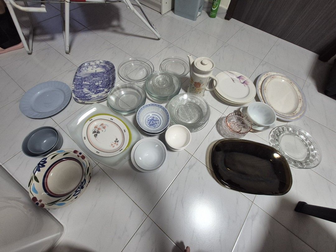 Assorted Plates, Bowls, Teapot, and Mugs - Kitchenware Bundle496625825843793923