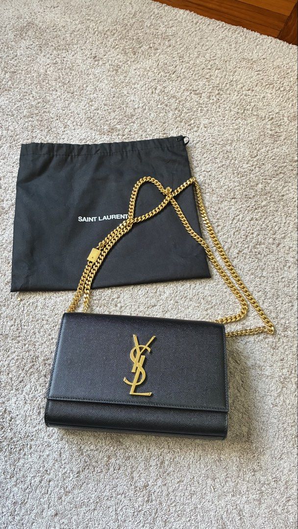 Bags （分類：手袋及銀包）位於 Hong Kong。 由 swiftwolf-33b7 提交（商品編號 1446802569，圖片 3）。簡介： Pm me for price。