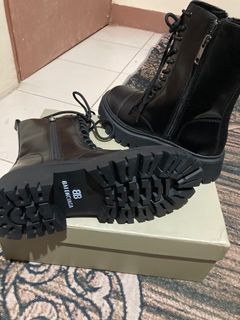 (Category: ) located in . Submitted by clothes_jo (Listing ID 1446864133, Image 1). Description: .