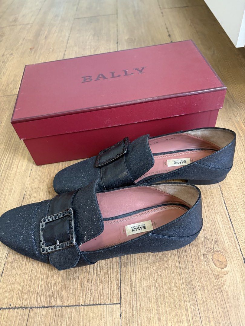 Bally shoes (Category: Flats) located in Klang. Submitted by auntlau (Listing ID 1446730250, Image 2). Description: Postage included One of the shoes buckle a bit fade.