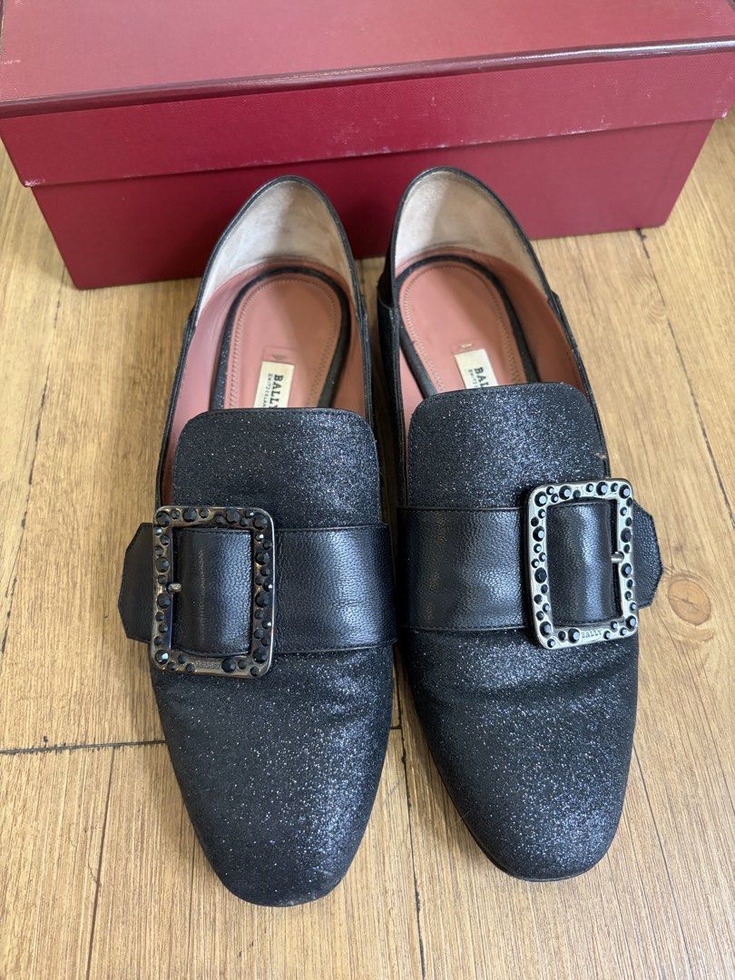 Bally shoes (Category: Flats) located in Klang. Submitted by auntlau (Listing ID 1446730250, Image 1). Description: Postage included One of the shoes buckle a bit fade.