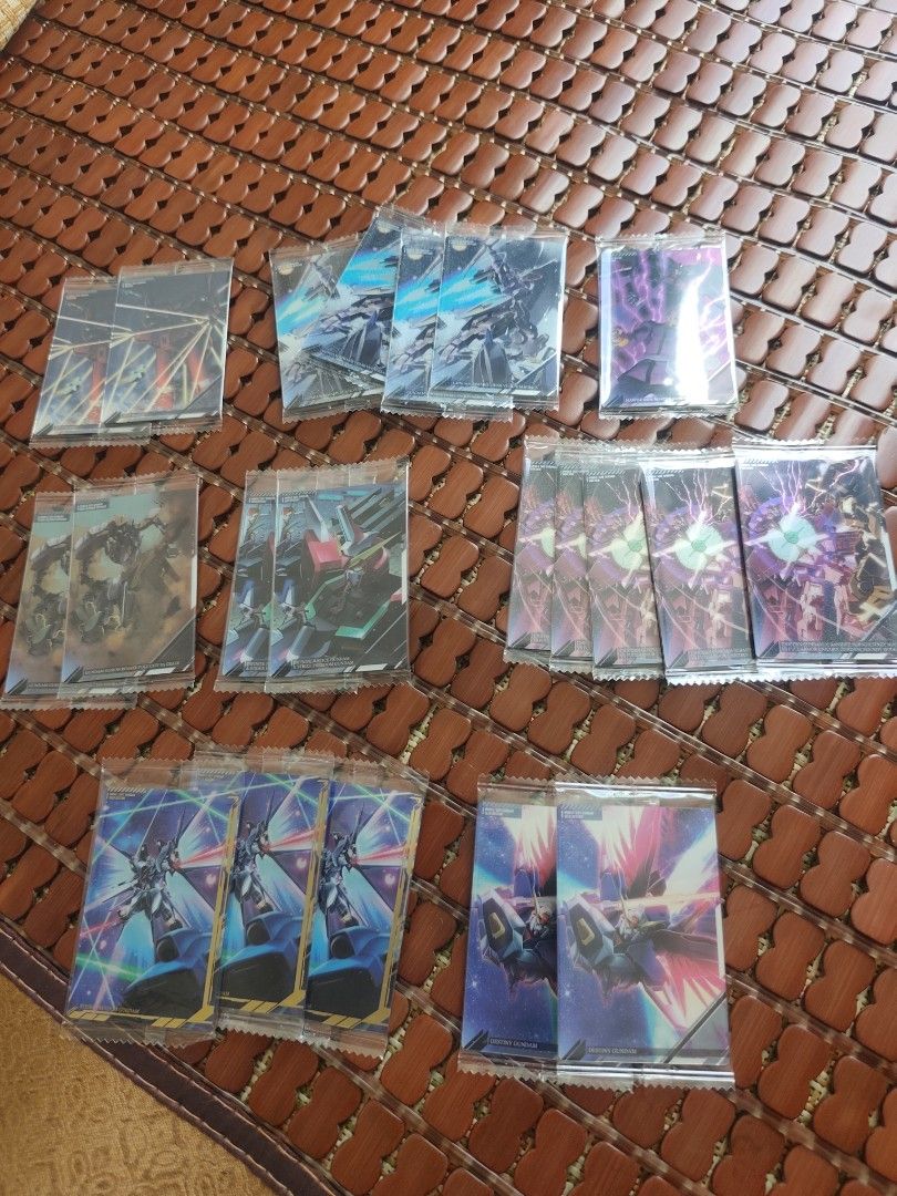 bandai餅貼清貨，龍珠，jojo，高達等等 （分類：文具及工藝 - 畫作及印刷品）位於 Hong Kong。 由 chanyucy 提交（商品編號 1446741118，圖片 3）。簡介： 圖一hold 圖二全走60， 圖三全走120, 圖四全走100, 圖五全走100 圖六全走100 圖七全走hold。