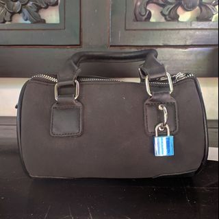 (Kategori: ) berada di . Dikirim oleh eucalhalloo (ID iklan 1446901297, Gambar 1). Deskripsi: .