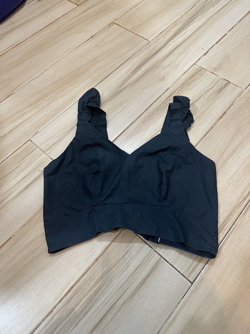 Black Ruffle Strap Crop Top | V-Neck Bralette Cami (Category: Blouses) located in Manila. Submitted by declutterrrawr (Listing ID 1446858367, Image 1). Description: .