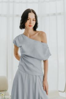 (Category: ) located in . Submitted by wardrobemirror (Listing ID 1446867933, Image 1). Description: .