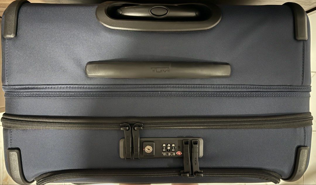[Brand New] Tumi Extended Trip 4W Packing Case - Large Softcase (Category: Luggage) located in Pasig City. Submitted by jepwi_ (Listing ID 1446741553, Image 2). Description: Selling my brand-new, completely unused Tumi Alpha 3 Extended Trip Expandable Packing Case. Recently acquired this item locally but replaced it with the medium variant to better suit my travel requirements. As I bought it from Primer on an “as is” basis, wanted to note that t