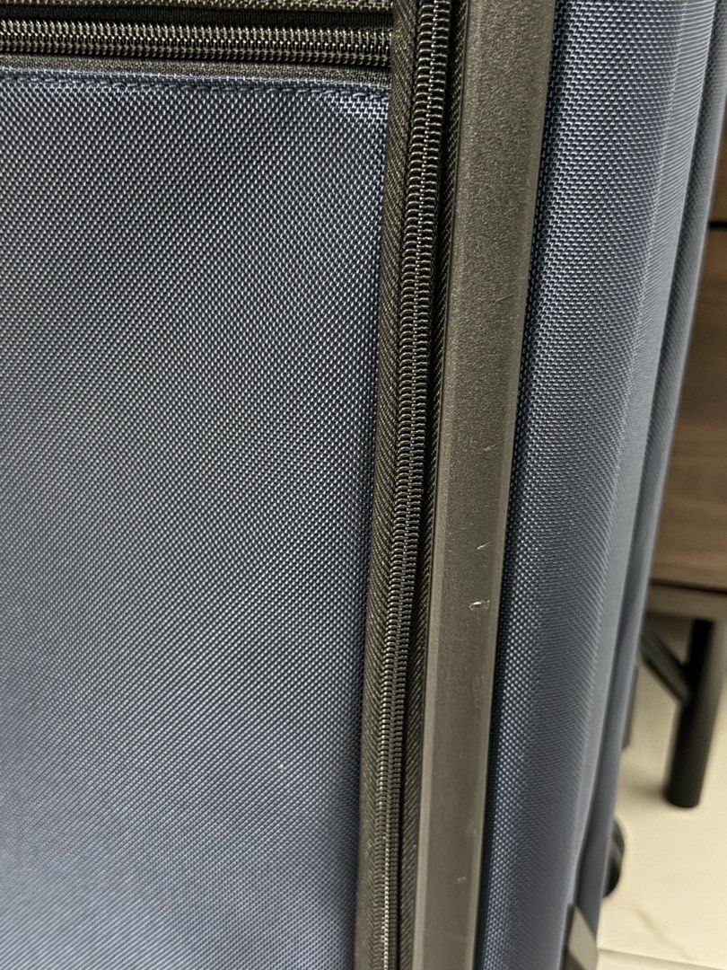 [Brand New] Tumi Extended Trip 4W Packing Case - Large Softcase (Category: Luggage) located in Pasig City. Submitted by jepwi_ (Listing ID 1446741553, Image 3). Description: Selling my brand-new, completely unused Tumi Alpha 3 Extended Trip Expandable Packing Case. Recently acquired this item locally but replaced it with the medium variant to better suit my travel requirements. As I bought it from Primer on an “as is” basis, wanted to note that t