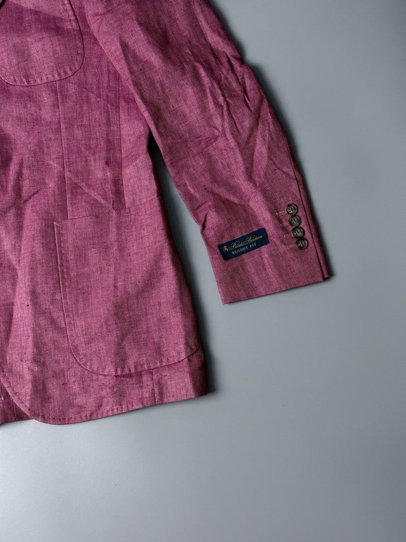 Brooks Brothers Regent Fit Blazer (Category: Coats, Jackets and Outerwear) located in San Pablo. Submitted by zzz.archvs (Listing ID 1446889070, Image 3). Description: Brand new Measurements on pictures Directly message me for more info. .
