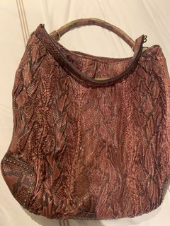 (Category: ) located in . Submitted by loveparis1 (Listing ID 1446755696, Image 1). Description: .