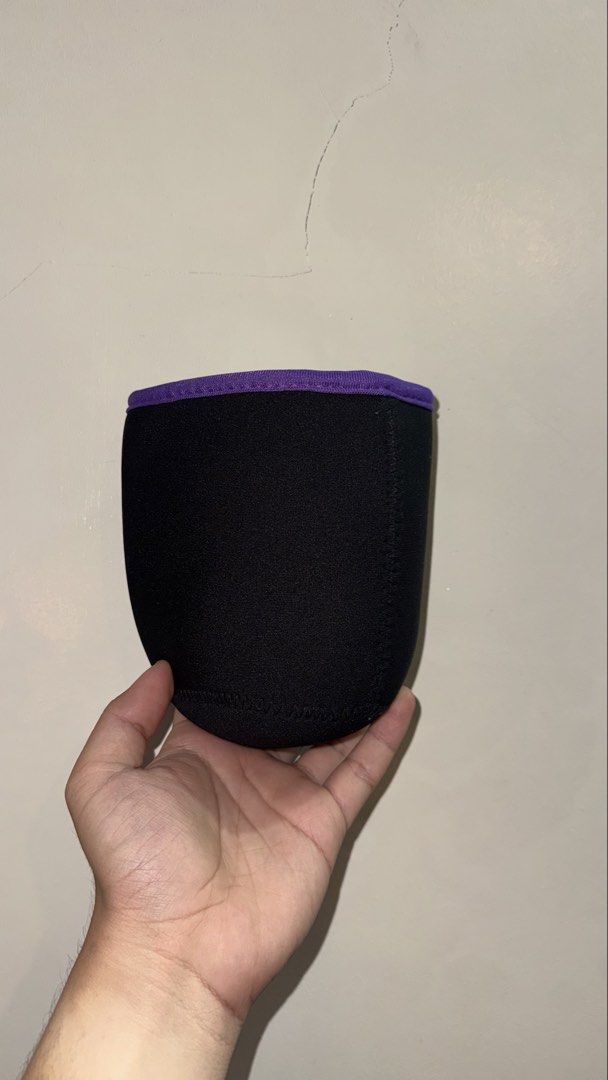 Camera Lens Pouch (Category: Lens & Kits) located in Manila. Submitted by ksraa (Listing ID 1446762237, Image 1). Description: Camera Lens Pouch Fits any lenses in general RFS: Decluttering.