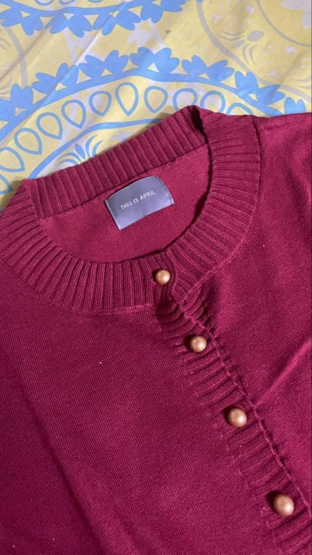 cardigan this is april (Kategori: Atasan) berada di Jakarta Pusat. Dikirim oleh nabilazlfaaa15 (ID iklan 1446758541, Gambar 2). Deskripsi: .