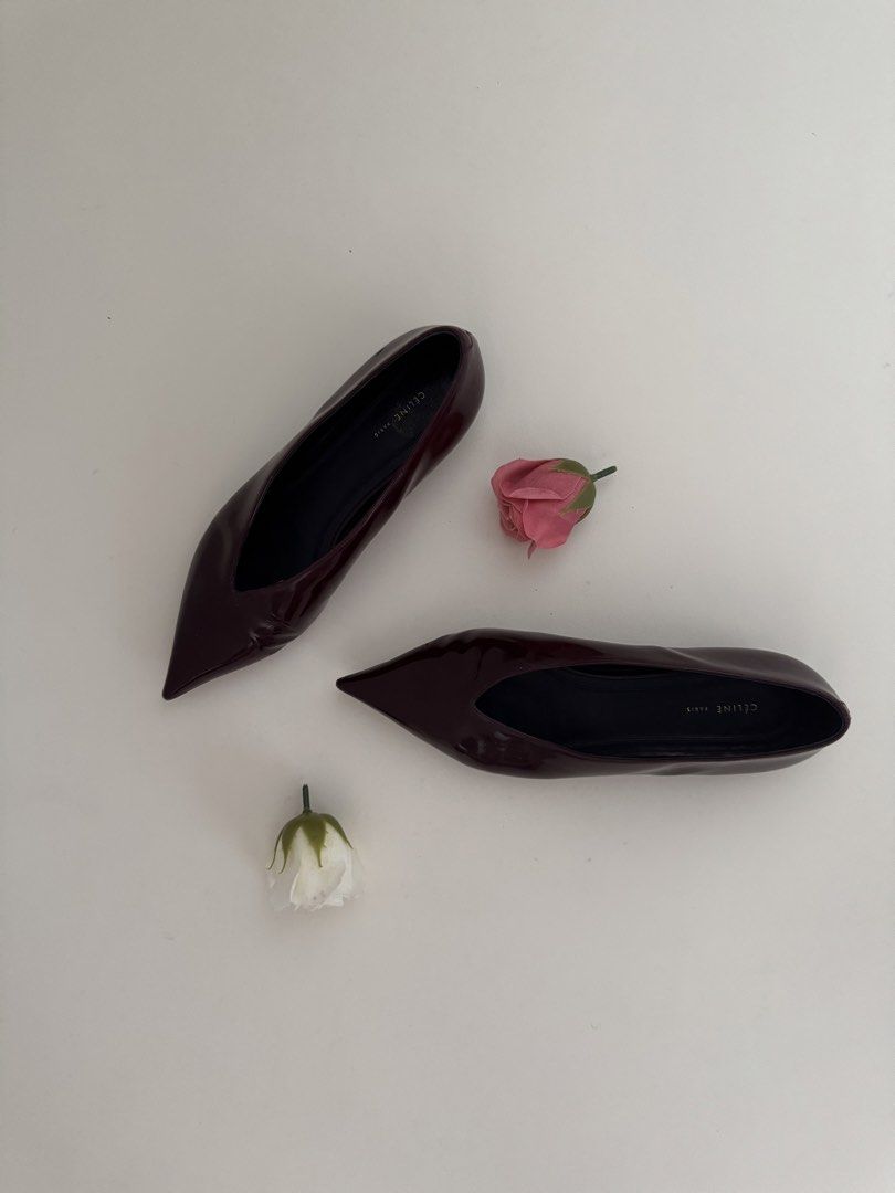 Celine patent V Flats (Category: Flats & Sandals) located in Manila. Submitted by dashlux (Listing ID 1446734553, Image 1). Description: .