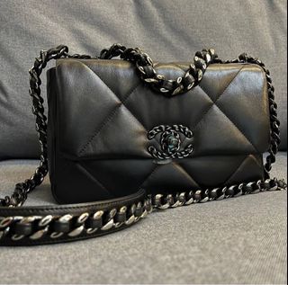 (Category: ) located in . Submitted by chicluxury (Listing ID 1446728029, Image 1). Description: .