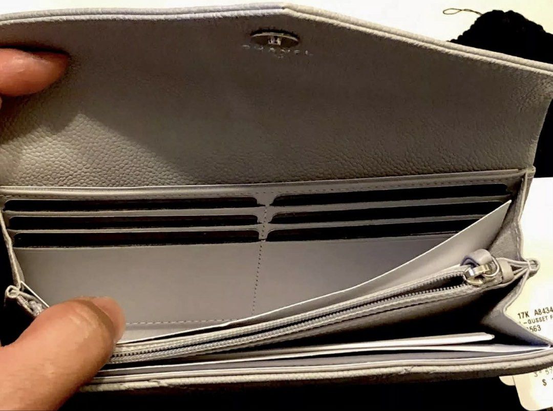 Chanel long wallet dove gray caviar (Category: Luxury Bags & Wallets) located in Cebu City. Submitted by chu00088 (Listing ID 1446825563, Image 2). Description: Chanel long wallet dove gray caviar SHW, dust bag, card brand new @69,000 .