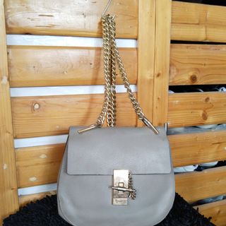 (Category: ) located in . Submitted by dione_closet503 (Listing ID 1446732223, Image 1). Description: .