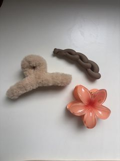 (Category: ) located in . Submitted by sadpetals (Listing ID 1446749150, Image 1). Description: .
