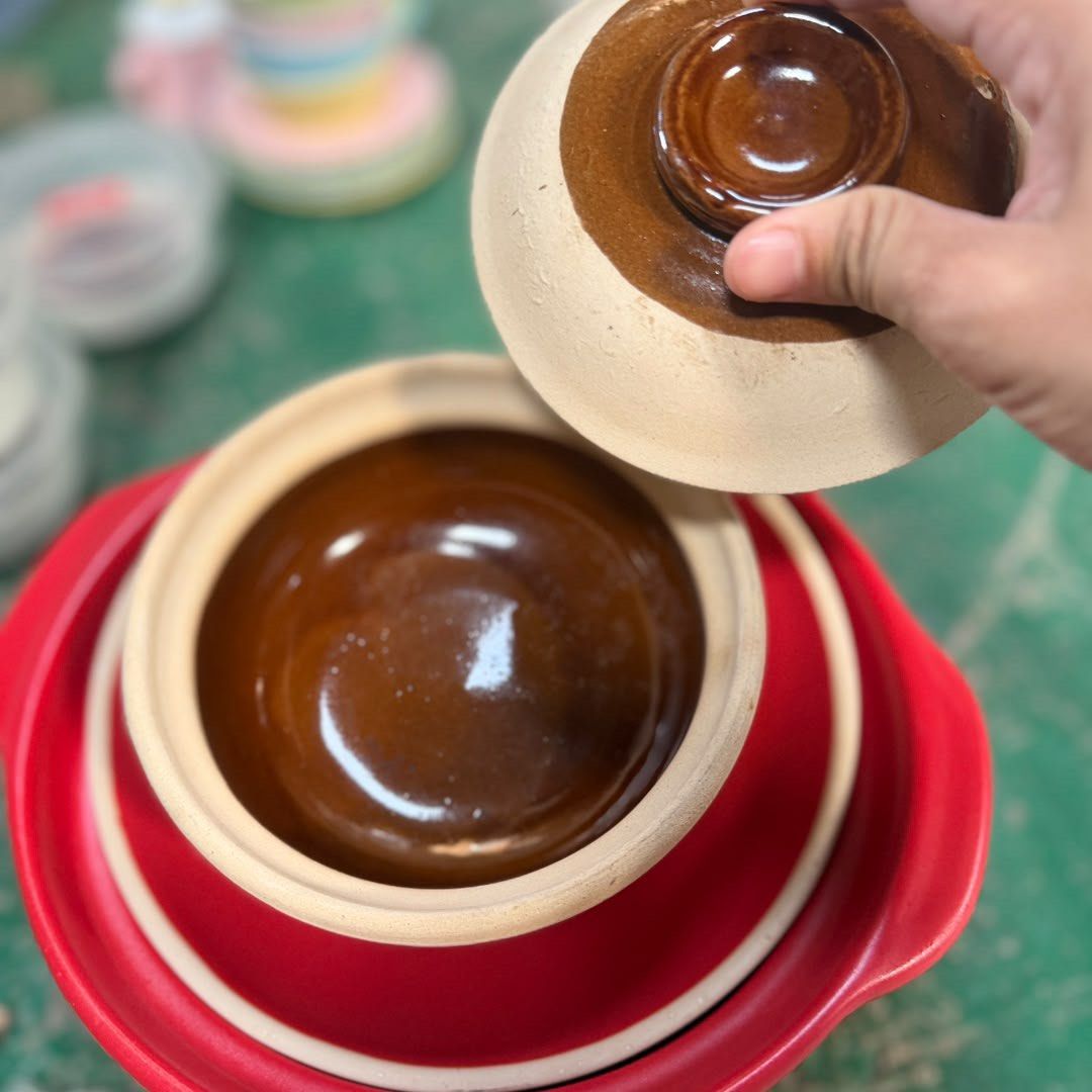 clay pot (Category: Cookers) located in Kadok. Submitted by bundlekadok (Listing ID 1446778675, Image 2). Description: Used Preloved Bundle Singapore Lokasi Kadok Kota Bharu Sell with warranty item elektrik shj Postage Semenanjung ✅ Anything ws 0129052753.