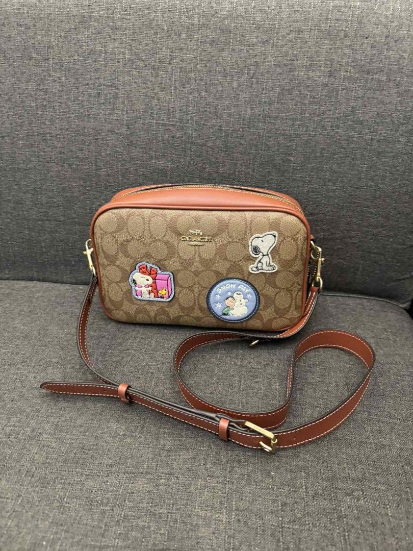 Coach Bag X Peanut Collab (Category: Luxury Bags & Wallets) located in Manila. Submitted by via_2026 (Listing ID 1446760164, Image 1). Description: coach camera bag x peanut original used.