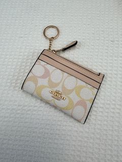 (Category: ) located in . Submitted by premiumoutlets. (Listing ID 1446831556, Image 1). Description: .