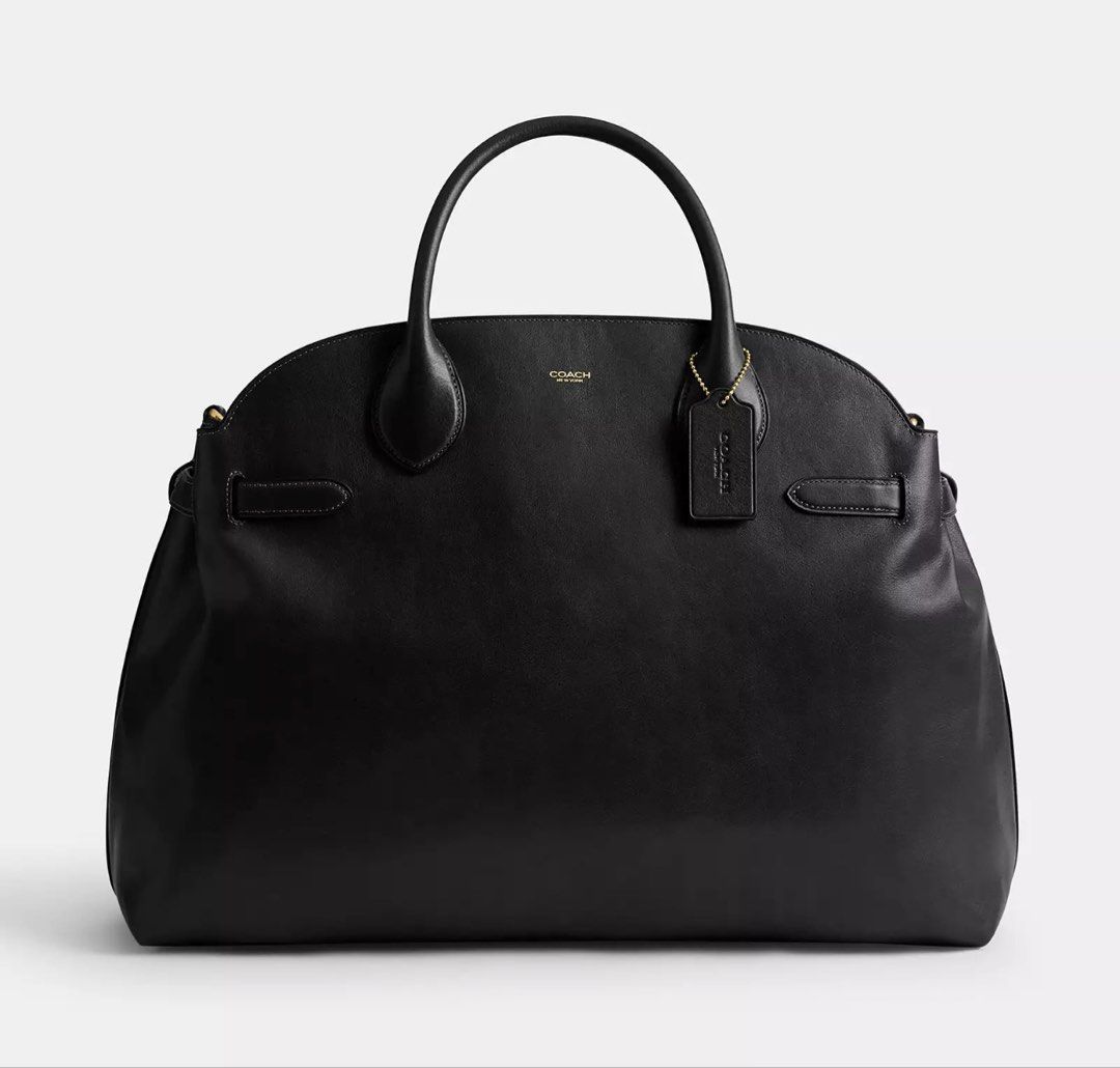 COACH EMPIRE CARRYALL BAG 48 BLACK (Category: Shoulder Bags) located in Caloocan City. Submitted by anglca_ (Listing ID 1446746292, Image 1). Description: - black - size 48 - original - on hand - with dust bag & paper bag - new, never used RFS: extra bag only. won’t be using it north caloocan area. pm me!.