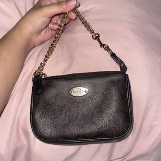 (Category: ) located in . Submitted by c.c_preloved (Listing ID 1446840059, Image 1). Description: .