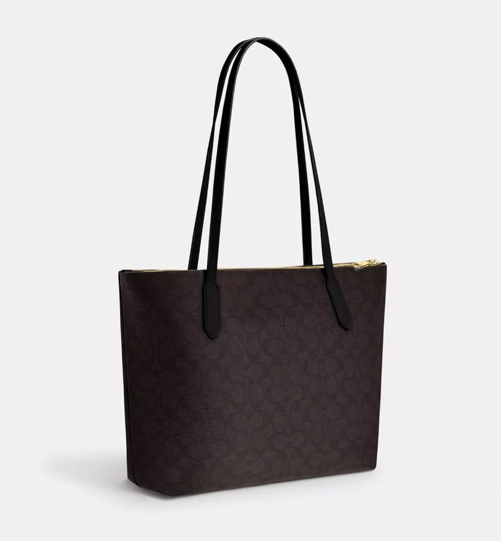 Coach Zip Top Tote Bag (Category: Tote Bags) located in Johor Bahru. Submitted by cherryyyy224 (Listing ID 1446847230, Image 3). Description: .
