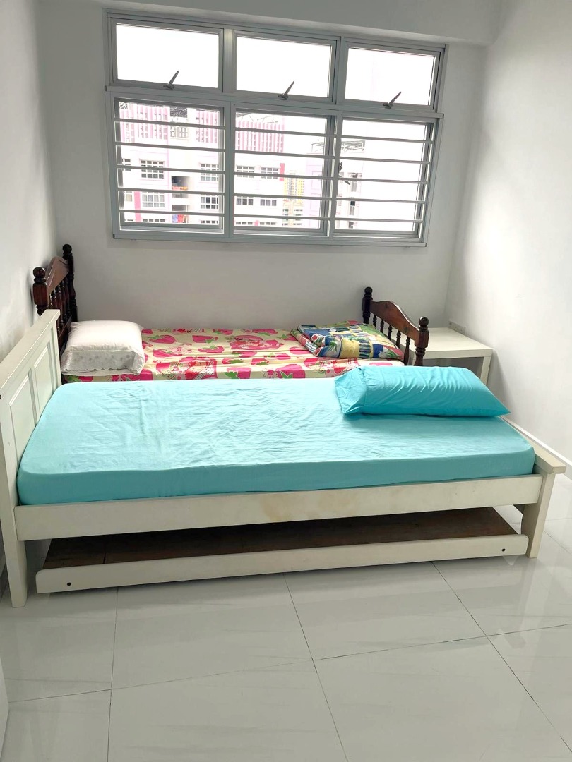 (Category: ) located in . Submitted by your_rental_specialist (Listing ID 1446770555, Image 1). Description: .