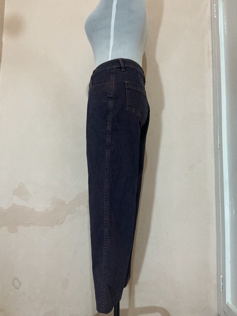 Dark Wash Wide Leg Jeans (Category: Jeans) located in Hamtic. Submitted by crispicks (Listing ID 1446747751, Image 3). Description: - wl:27 -l: 35” - Dark wash denim jeans - High-waisted fit - Wide leg silhouette - Classic five-pocket styling - Button and zip closure - Versatile for everyday wear - Pairs well with boots or sneakers.