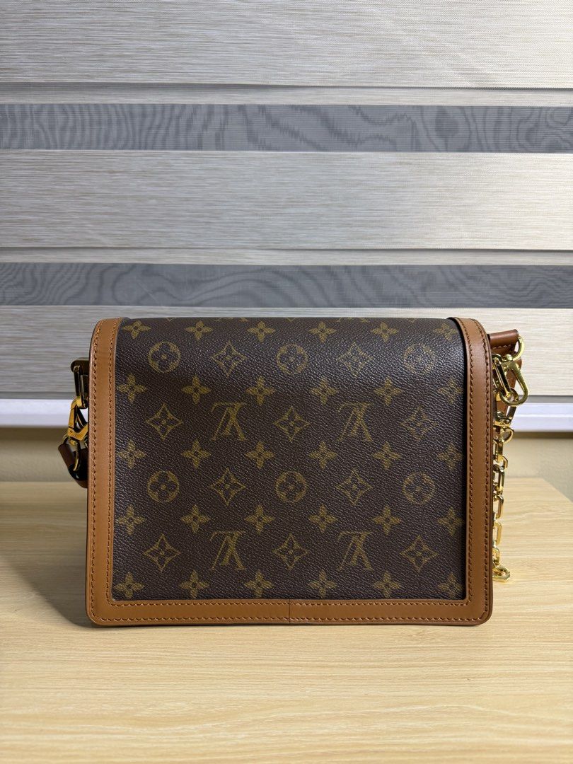 Dauphine bag (Category: Luxury Bags & Wallets) located in Manila. Submitted by loveluxe_ph22 (Listing ID 1446740628, Image 2). Description: all items are 100% original moneyback open for meet or cod around manila .