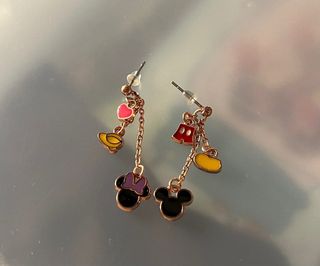 (Category: ) located in . Submitted by shop_aholic (Listing ID 1446856739, Image 1). Description: .