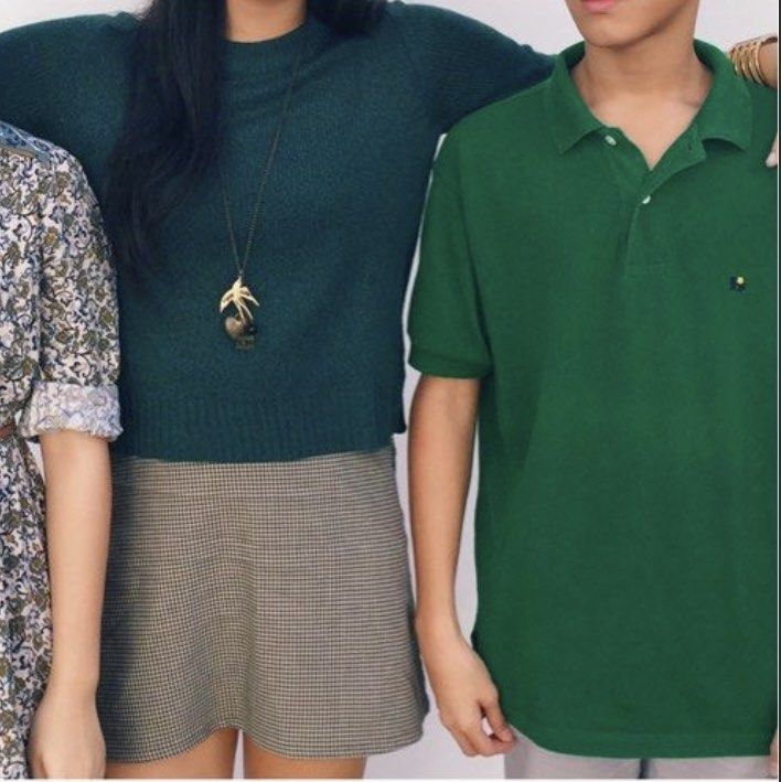 Divided H&M Emerald Green Knit Sweater (Category: Longsleeves) located in Manila. Submitted by plmarn (Listing ID 1446890267, Image 2). Description: Super lightly used Di na nagagamit.