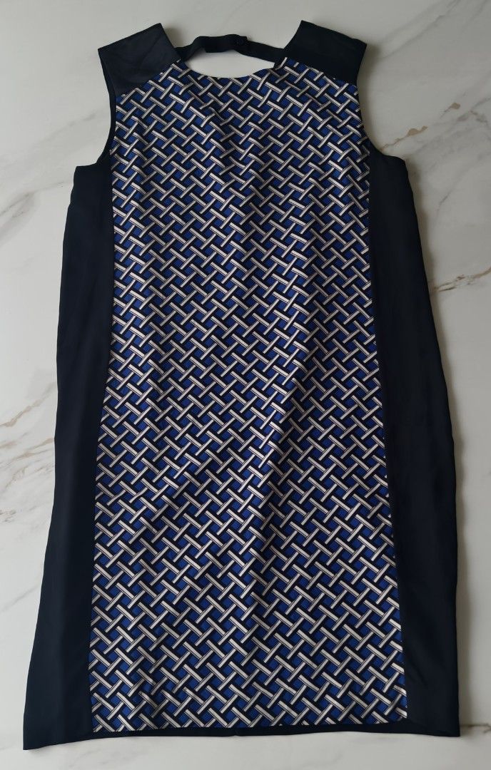 DRESS NO BRAND LD 94CM (Kategori: Gaun & Rok) berada di Tangerang. Dikirim oleh m1ngo (ID iklan 1446751831, Gambar 1). Deskripsi: DRESS NO BRAND LD 94CM L KETIAK 40CM L PINGGANG KE BAWAH 98CM PANJANG 92CM BAHAN POLYSETER DENGAN FURING DALAM LIKE NEW NO MINUS.