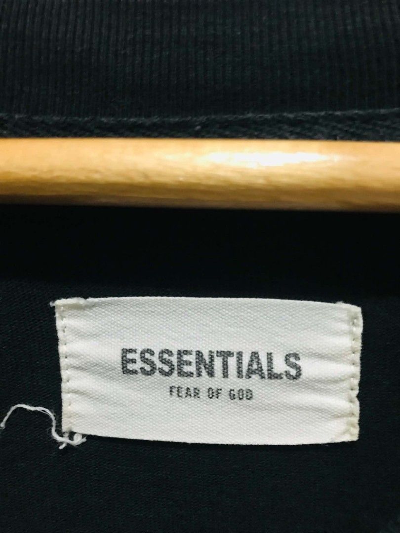 essentials (Category: Activewear) located in Pozorrubio. Submitted by ghettogoods (Listing ID 1446825340, Image 3). Description: minor hairline.