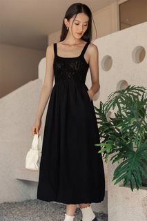 (Category: ) located in . Submitted by yourfashionspace (Listing ID 1446840594, Image 1). Description: .