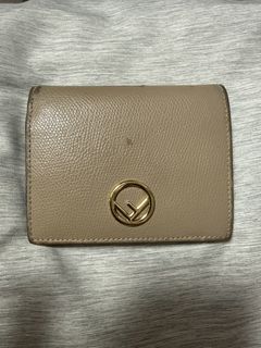 (Category: ) located in . Submitted by shopsprees (Listing ID 1446868275, Image 1). Description: .