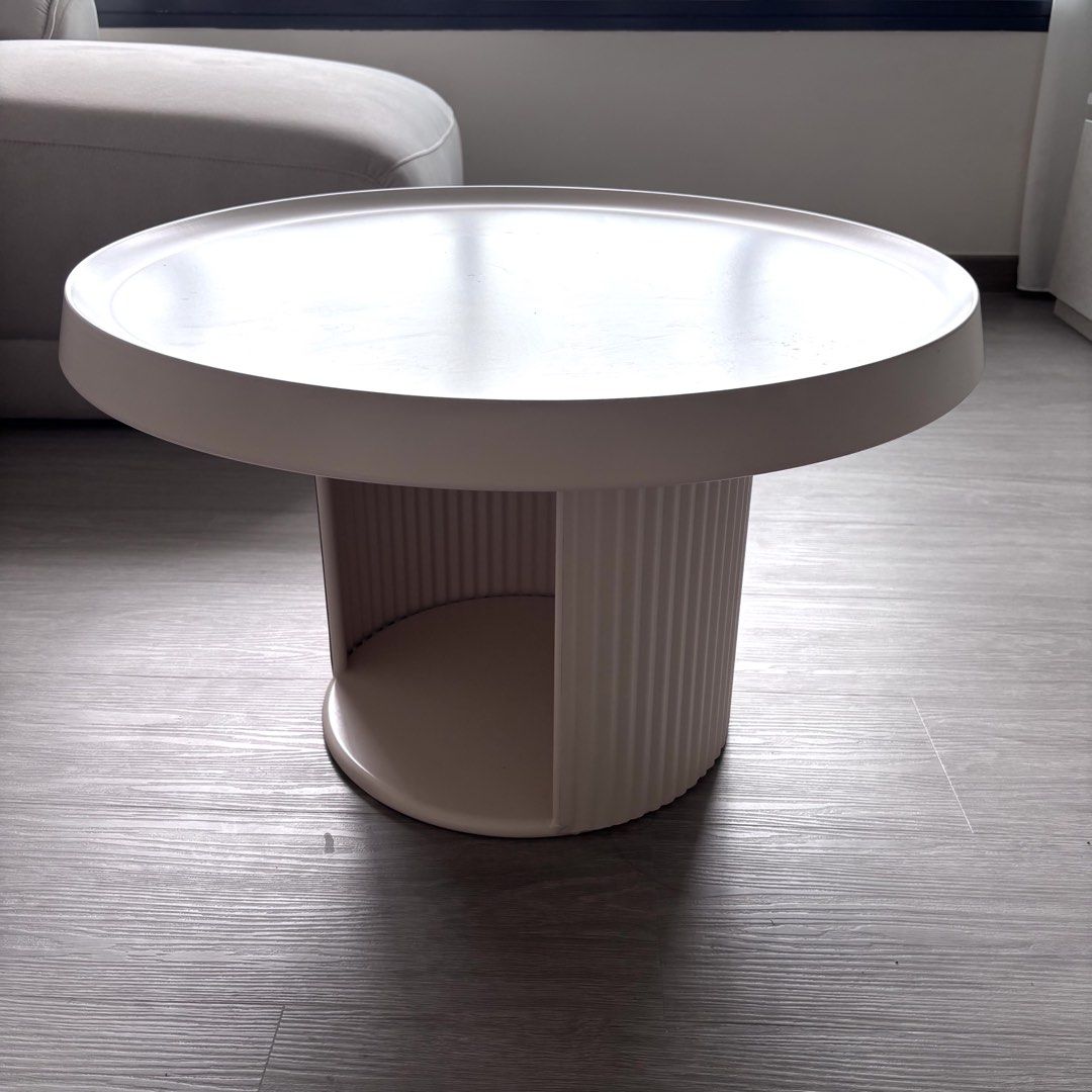 Modern Round Coffee Table Beige Excellent Condition