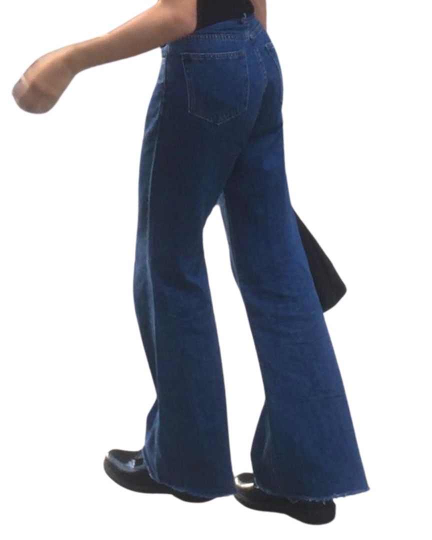 FSY High Waisted Distressed Hem Jeans (Category: Jeans) located in Quezon City. Submitted by foundmode (Listing ID 1446854939, Image 2). Description: -M on tag -Waist: 24” Hips: 35” Length: 41” Rise: 12” Ins: 29” .