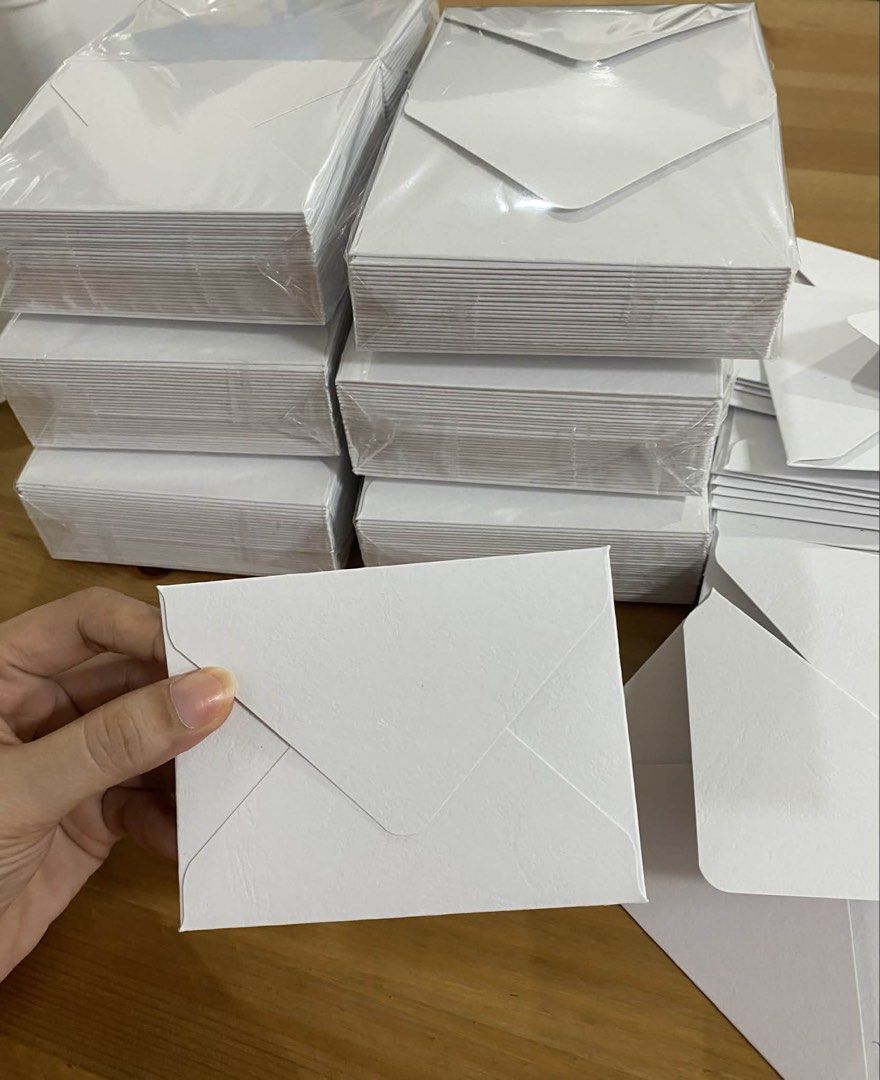 Gift cards / calling cards envelopes (Category: Game Gift Cards & Accounts) located in Quezon City. Submitted by qlothingmanila (Listing ID 1446900882, Image 1). Description: Customized size.