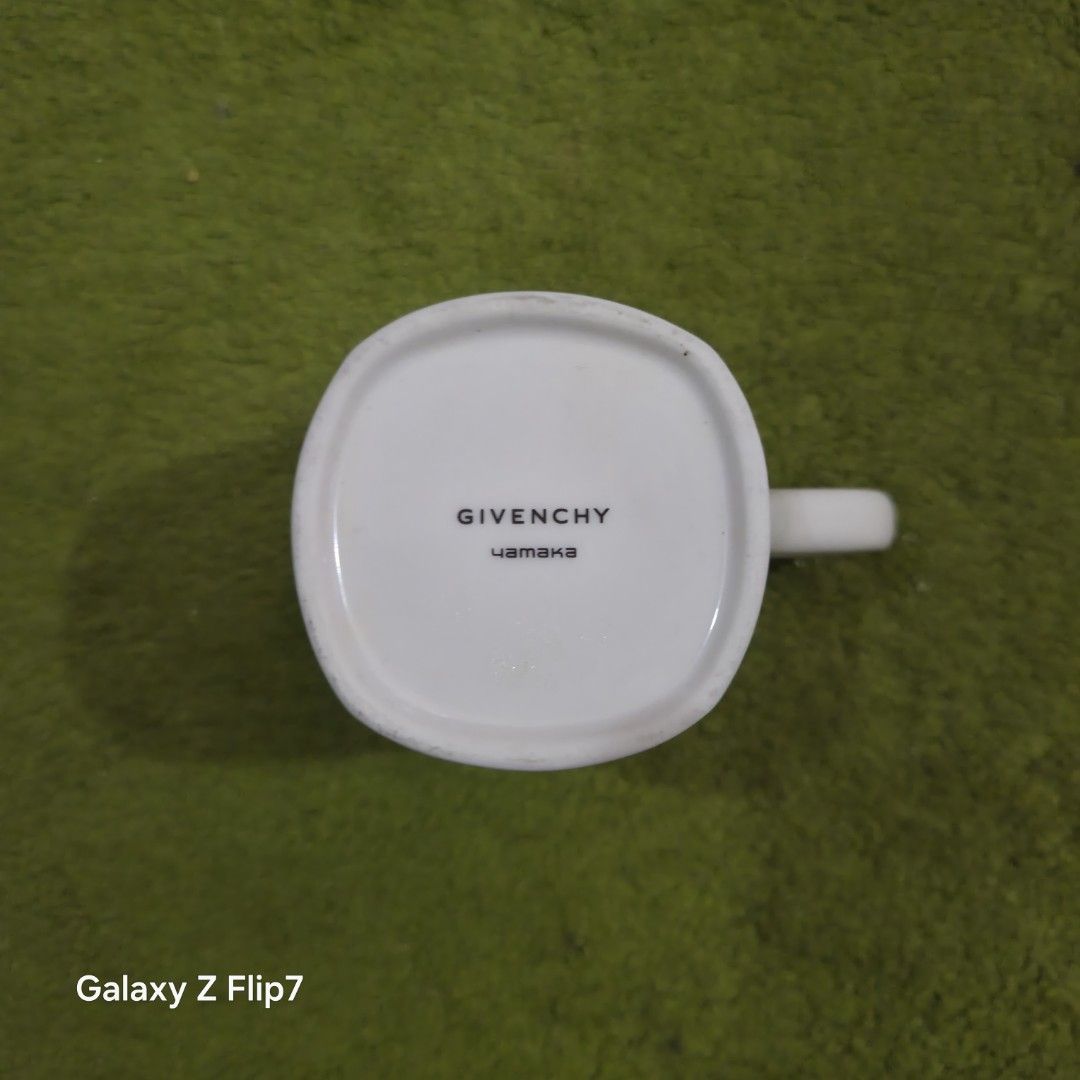 Givenchy mug (Category: Coffee & Tea Tableware) located in Kota Bharu. Submitted by aljunkyard (Listing ID 1446764113, Image 2). Description: Givenchy mug / cup Item brand new never used Original from Givenchy RM35 only including free postage.