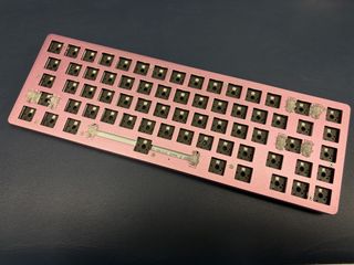 Glorious GMMK 2 Barebones Keyboard - Pink508885595775969280