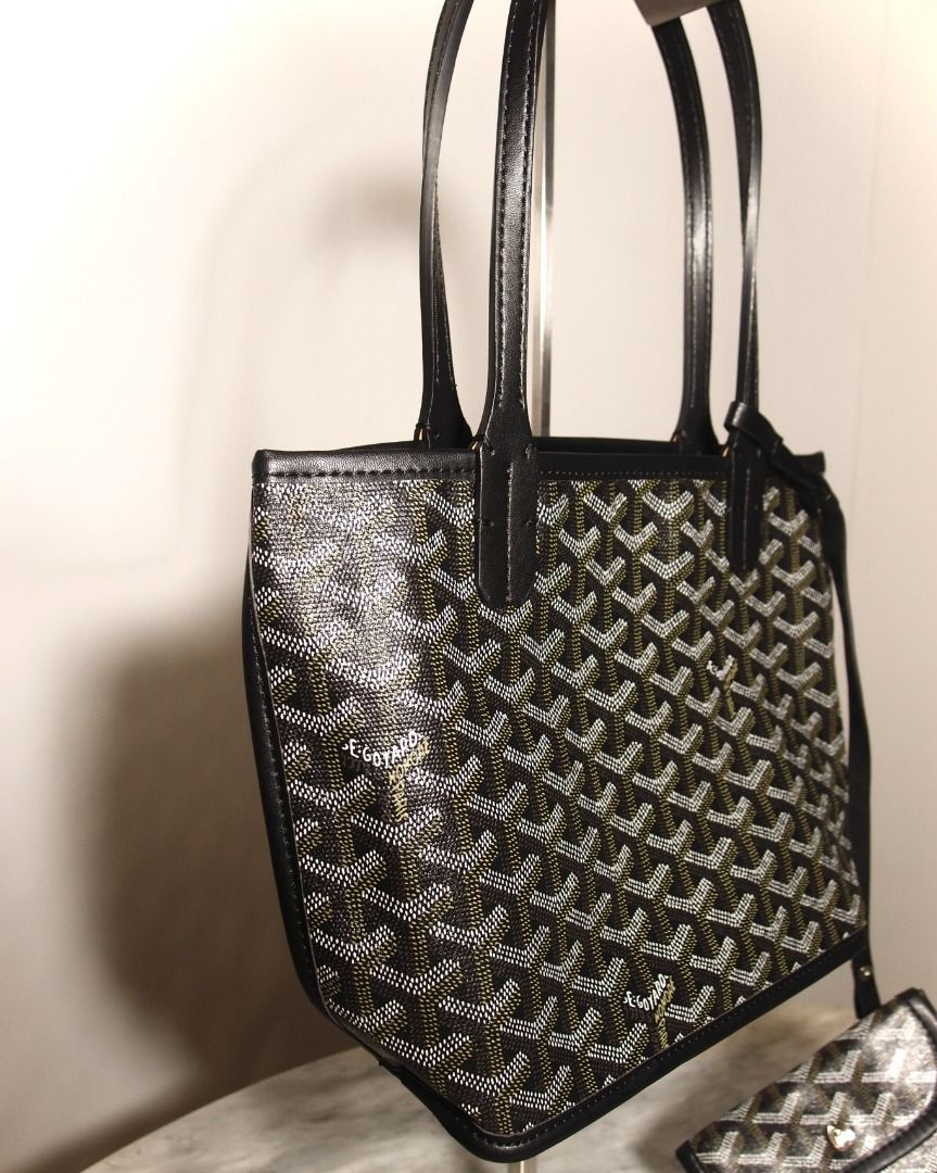 Goyard Mini Anjou Black (Category: Luxury Bags & Wallets) located in Manila. Submitted by wear.aureve (Listing ID 1446820643, Image 3). Description: quality: 10/10 (excellent condition) source: 🇯🇵 Highlights: * brand new condition * no signs of wear * no scratches * clean overall * comes with dust bag and all bag inclusions Reminder: - Color may vary due to lighting - Authentic Goyard St Louis Tote Bag - Classic black and grey Goyardine canvas 