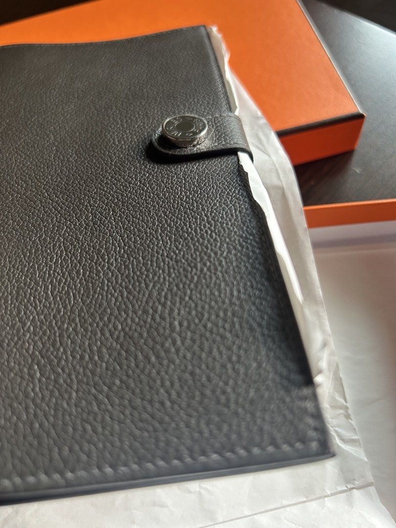 Hermes Dogon Wallet GM (Category: Luxury Bags & Wallets) located in Makati City. Submitted by myterry1941 (Listing ID 1446815892, Image 3). Description: Brand new condition Never been used Complete with box dM for more info on product Guaranteed authentic.