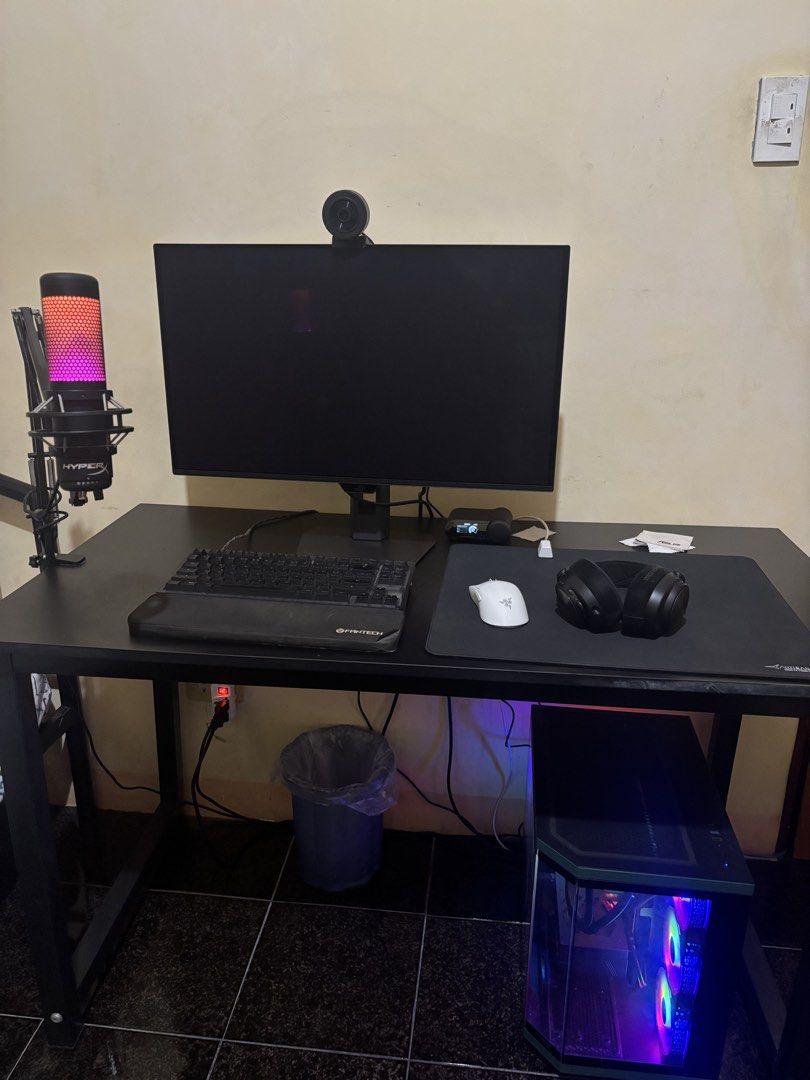 High end/Streaming PC set (Category: Desktops) located in Caloocan City. Submitted by ladiachrist48464 (Listing ID 1446899147, Image 3). Description: Selling my 1 year old complete high-end gaming and streaming setup. Everything is in excellent condition, well maintained, and fully functional. Perfect for AAA gaming, competitive esports, streaming, content creation, and productivity. Not parting out. Everything with box. PC Specifications * AMD R