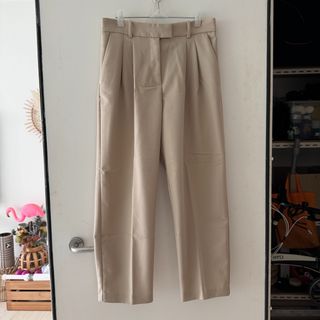 (Category: ) located in . Submitted by expired (Listing ID 1446800226, Image 1). Description: .