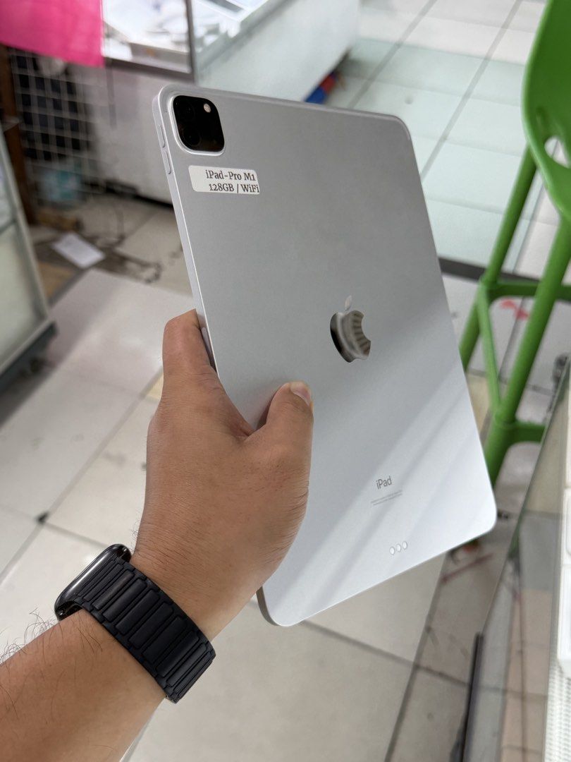 iPad Pro M1 11inch 128GB Wifi Only 99%smooth No issues (Category: iPad) located in San Juan City. Submitted by saabangadgetshop (Listing ID 1446731248, Image 3). Description: Onhand | Pre-owned iPad Pro M1 11inch 128GB Wifi Only NO HIDDEN ISSUES NO HISTORY OF REPAIR 99%Smooth TEST TO SAWA RESET ALL YOU WANT TEST ALL YOU WANT NOT REFURBISHED AUTHENTIC PHONE ALL WORKING (FREE 3UTOOLS) iPhones iPads only 🆓Freebies ✅Charger ✅Case ✅Tempered Mode of P